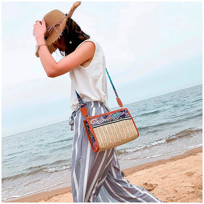 Yarns ’n Stitch Patterned Woven Shoulder Bag