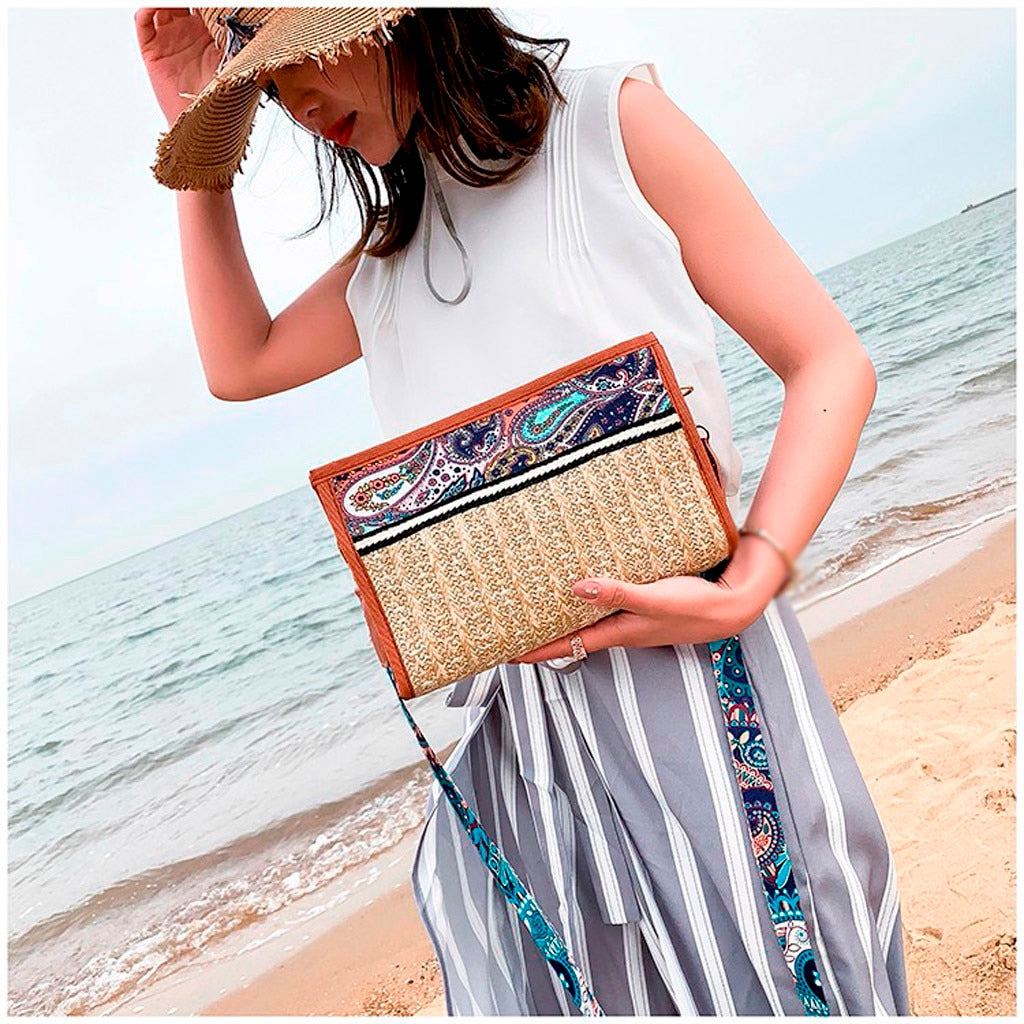 Yarns ’n Stitch Patterned Woven Shoulder Bag